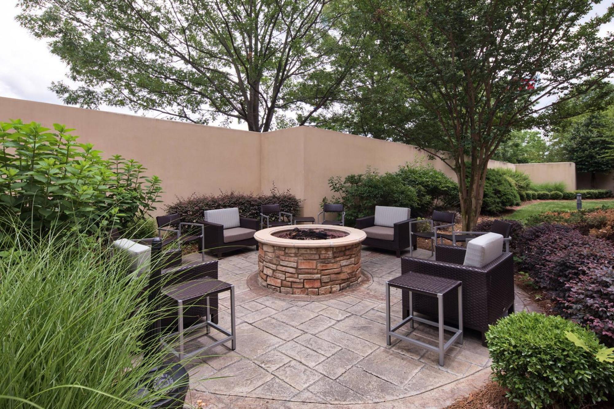 Courtyard By Marriott Rock Hill Hotel Exterior foto